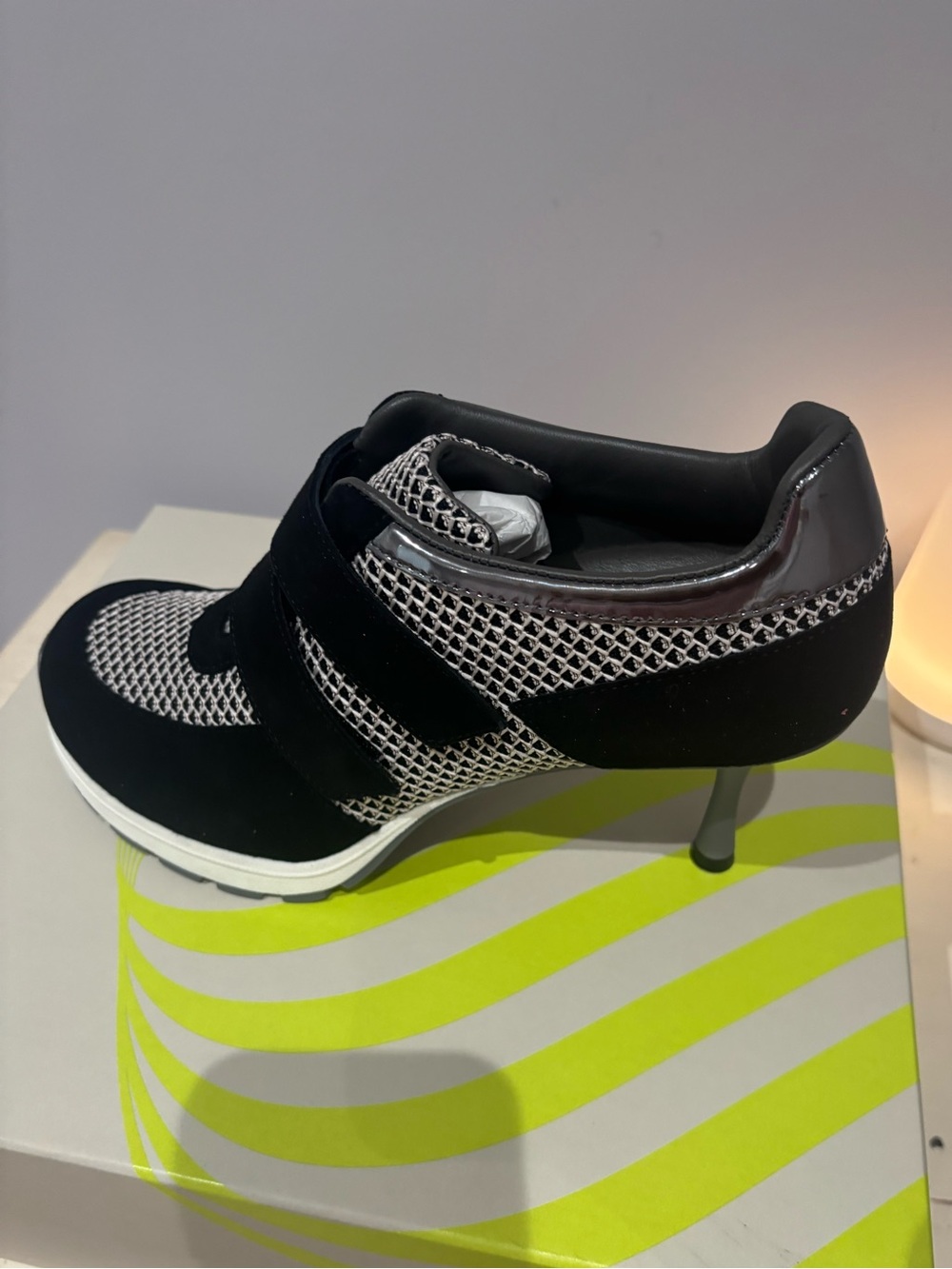 SNEEX “The Blake” Hy-Heels – Size 10 – NWT/Never Worn